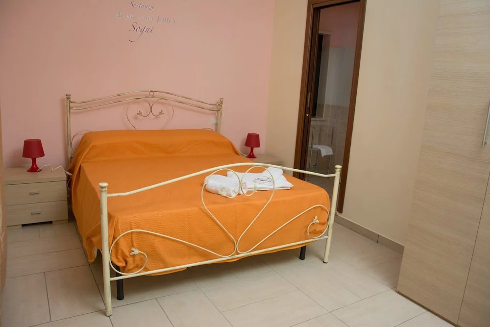Civico 44 — Crotone — photo 2