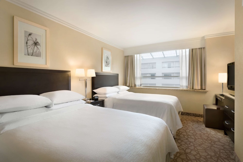 Embassy Suites Los Angeles Glendale - photo 11