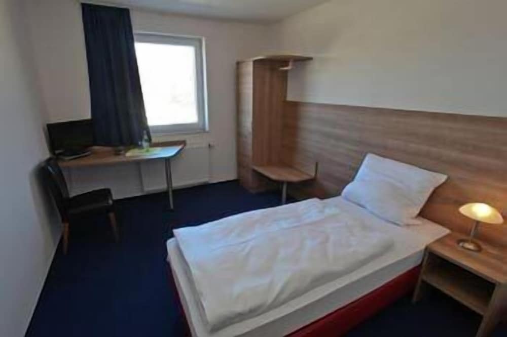 Hotel am Interpark — Ingolstadt — photo 4