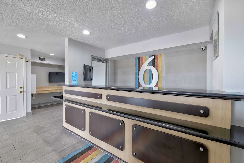 Studio 6 Dallas TX North Richardson - photo 2