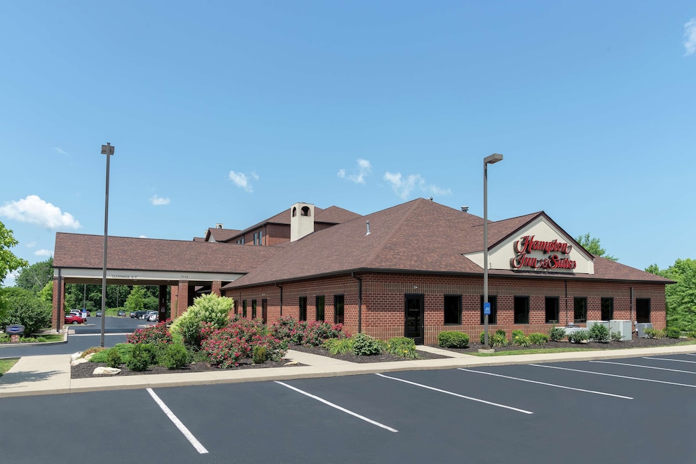 Hampton Inn & Suites Cleveland Airport Middleburg Heights - photo 60