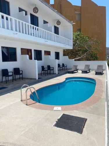 Hotel Rincón Madera in Ixtapa-Zihuatanejo, Mexico