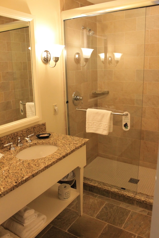 Norwich Inn - photo 20