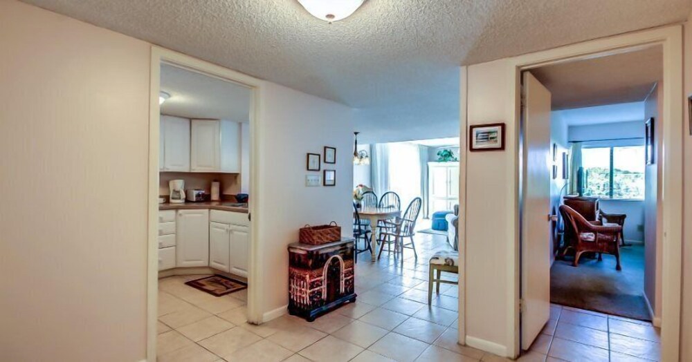 2034 Beachwood - photo 3