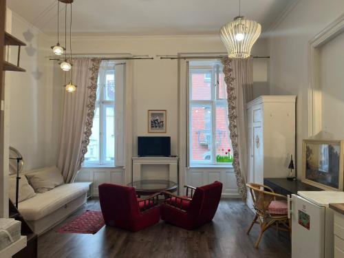 Oktogon modern apartment — 4-Star Luxury Hotel in Budapest, Hungary