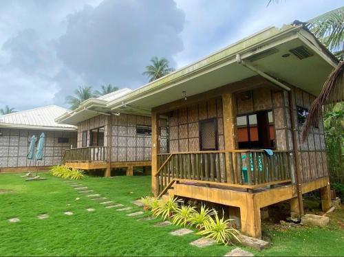 Villa Malinao Oceanview Resort Superior Bungalow — Burgos