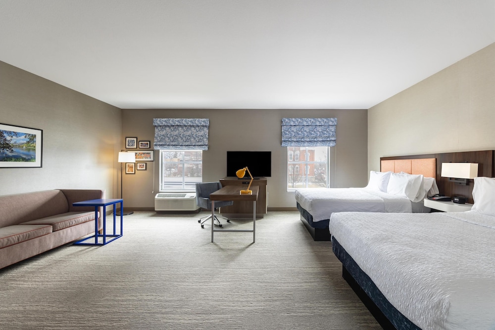 Hampton Inn & Suites Logan - photo 26