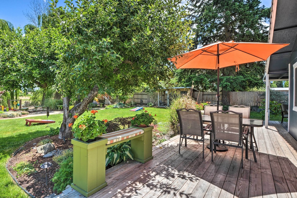 Game Room Fun Medford Family Retreat in Medford, United States