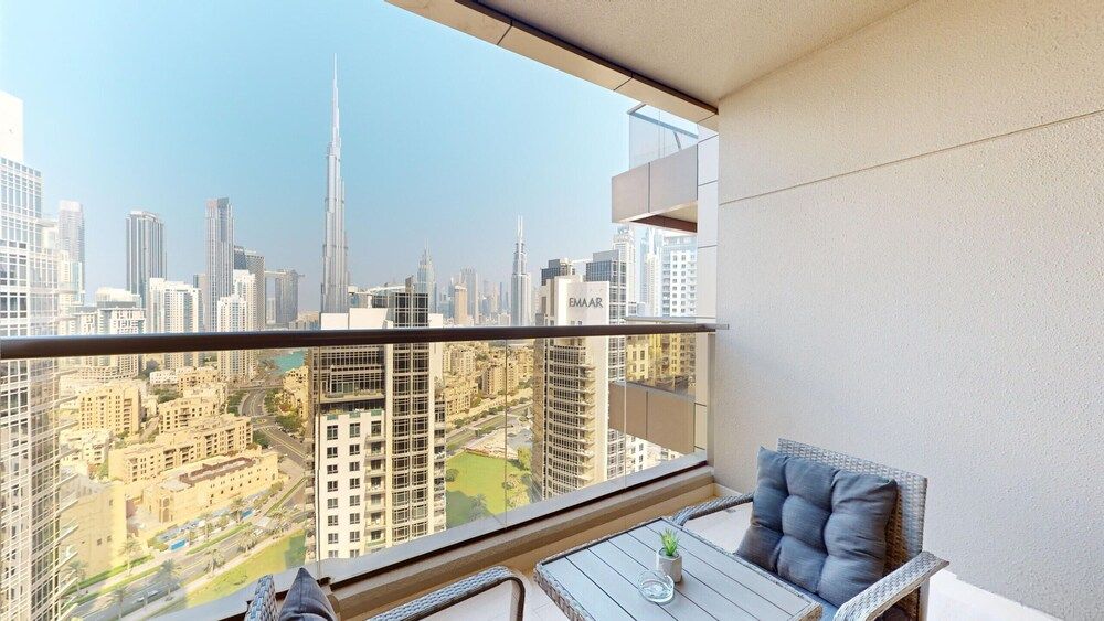 OYO 1183 Home Elite Downtown Studio Premium — 4-Star Luxury Hotel in Dubai, United Arab Emirates