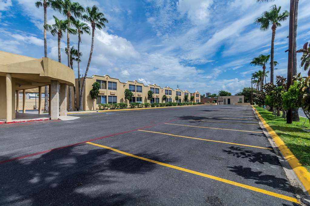 Clarion Inn near McAllen Airport - photo 3
