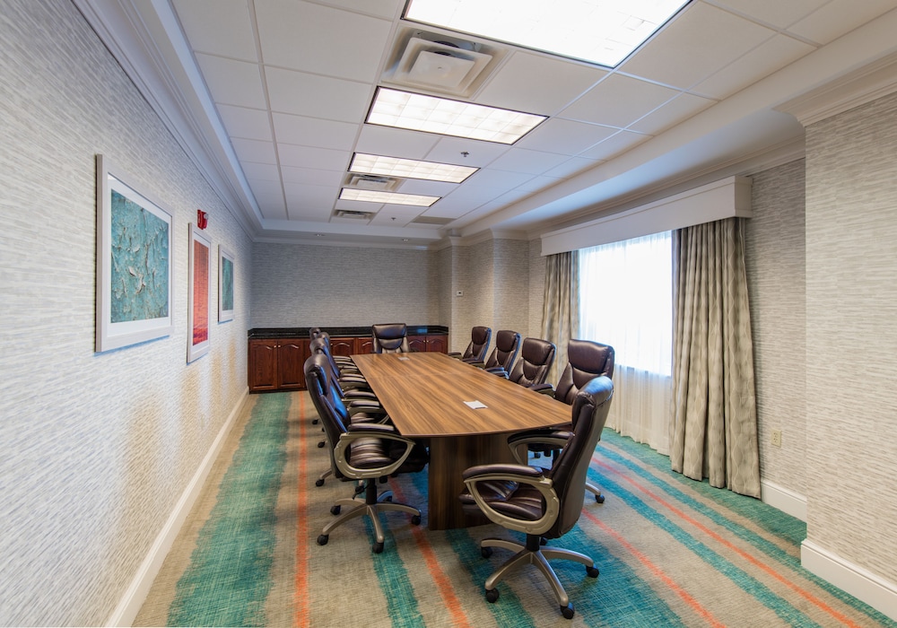 Holiday Inn & Suites Lake City by IHG - photo 15
