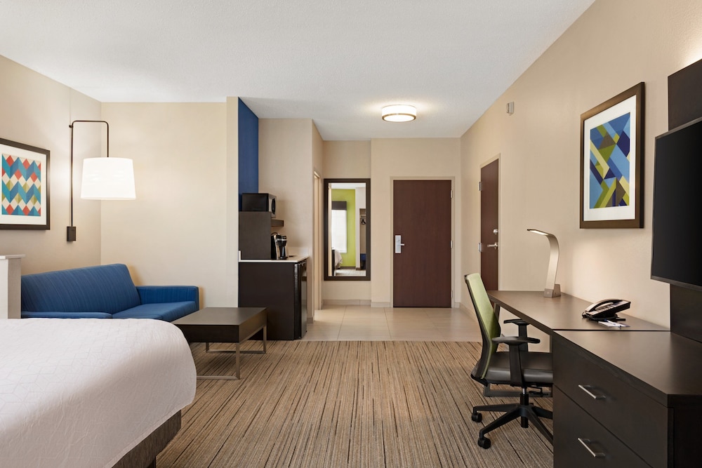 Holiday Inn Express & Suites McAlester by IHG - photo 14