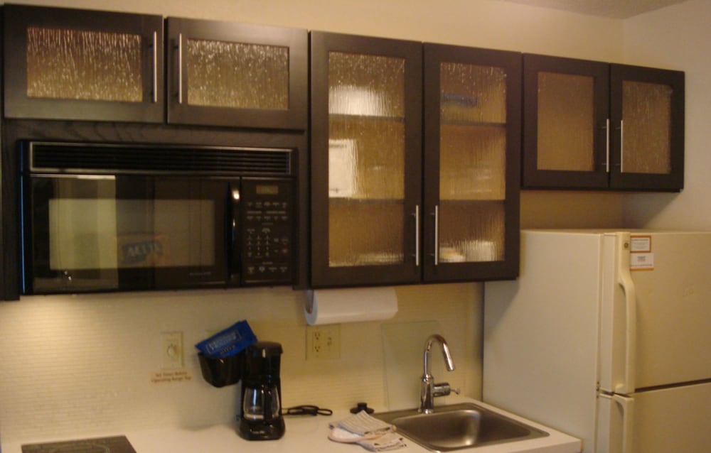 Candlewood Suites Waco by IHG - photo 13