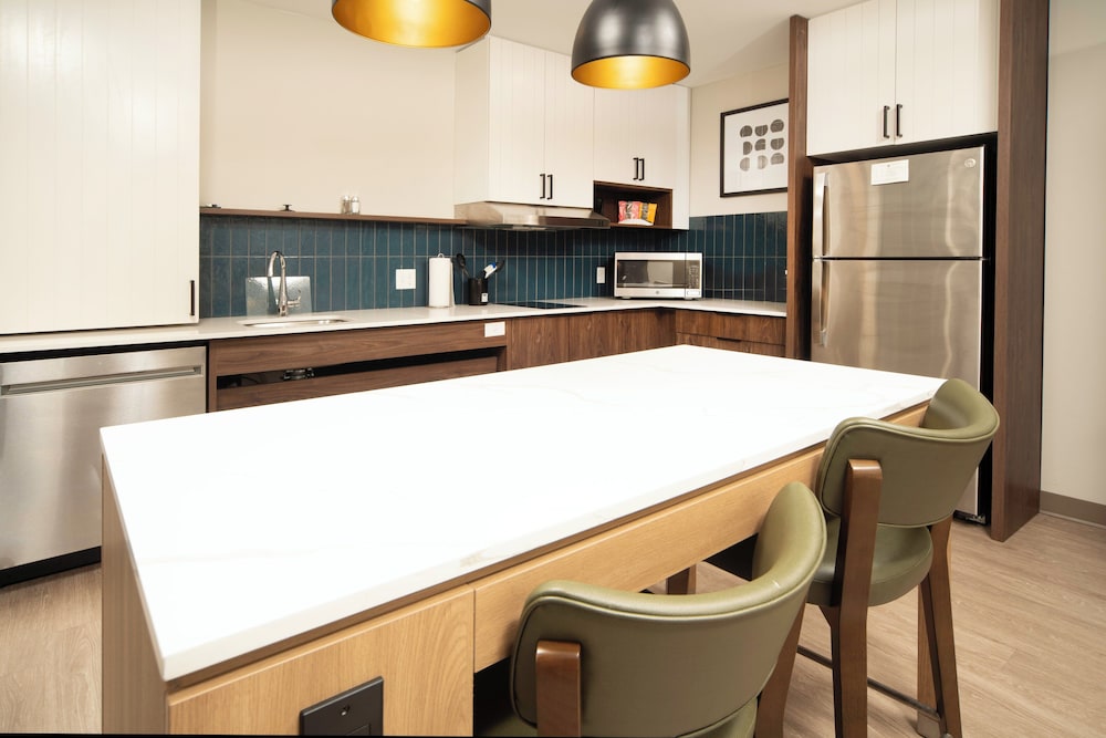 Staybridge Suites Cincinnati East Milford by IHG - photo 11