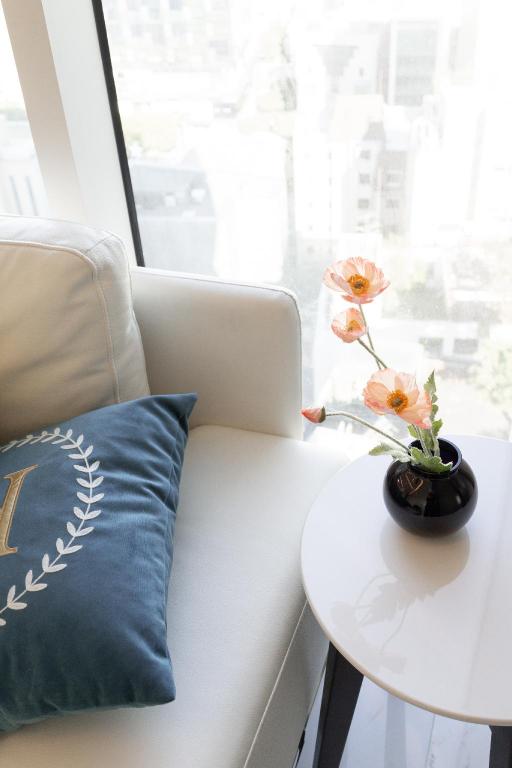 Gangnam Beautiful Luxury Apt 2Room City View Long term Inquiry — 5-Star Luxury Hotel in Seoul, South Korea