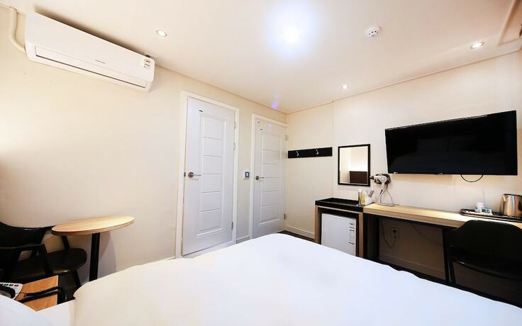 Haman W in Chinju, South Korea