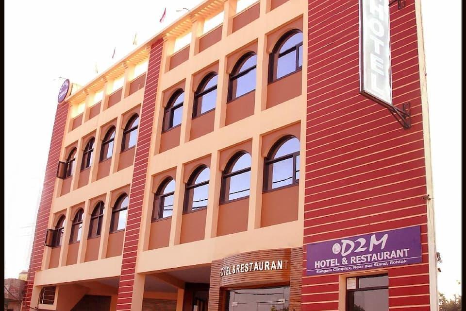 Hotel D2m in Rohtak, India
