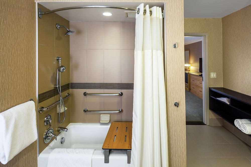 DoubleTree by Hilton Sonoma Wine Country - photo 35