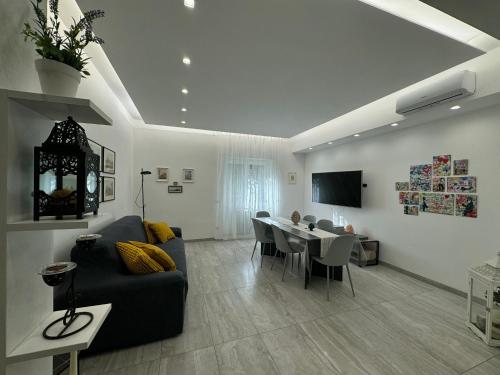 Elegant Escape by Ionio Metro — 4-Star Luxury Hotel in Rome, Italy