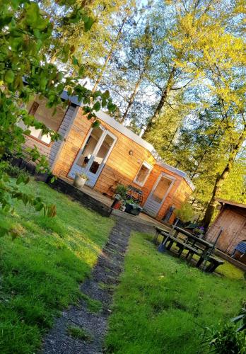Knus huisje in het bos