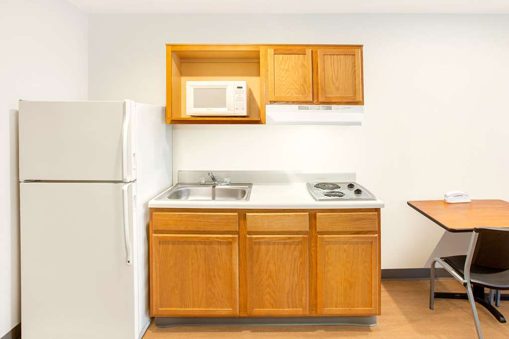 WoodSpring Suites Pharr - photo 8