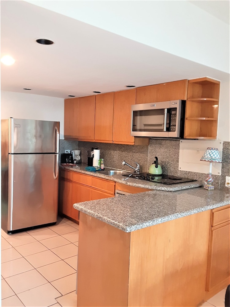 Manhattan Tower Apartment Hotel - photo 57