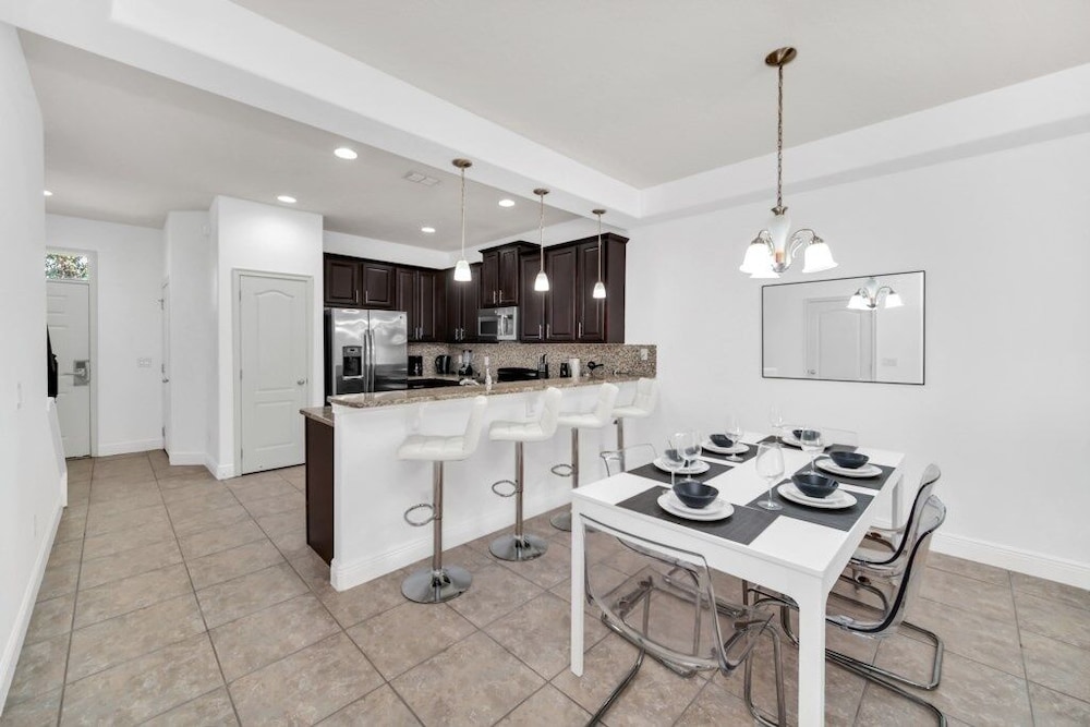 Tropical Escape 3 Bed Home In Beautiful Resort 3 Bedroom Condo - photo 26