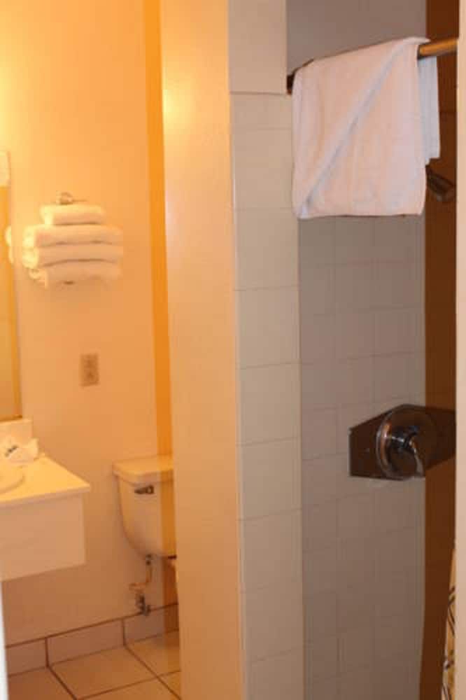 Indio Holiday Motel - photo 28