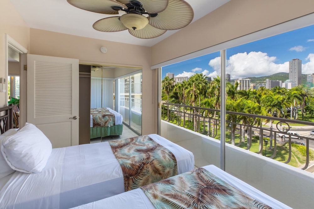 Waikiki Shore By Outrigger - photo 31