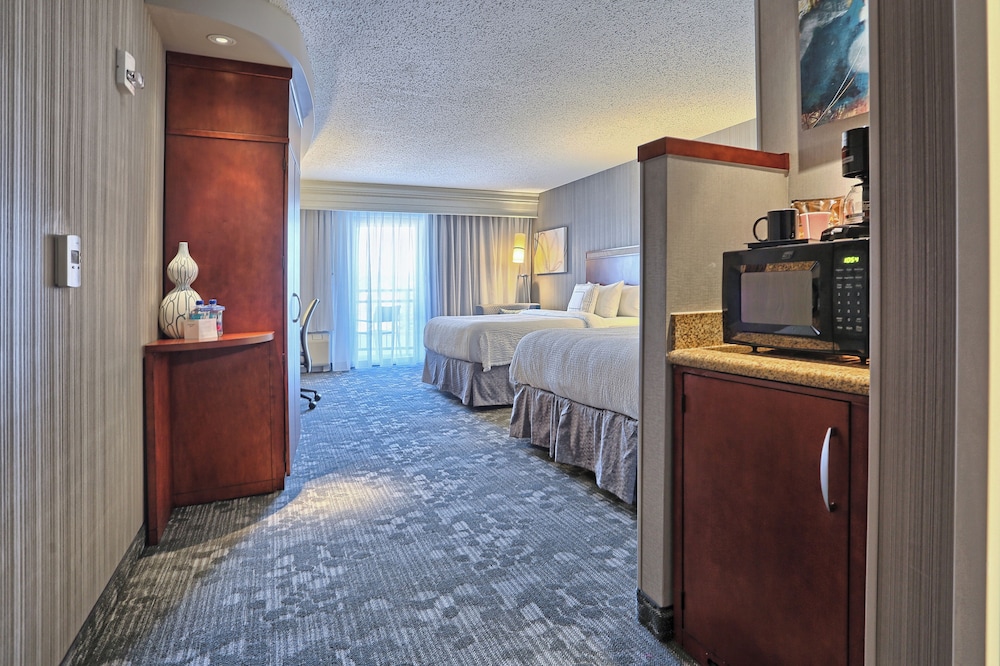 Courtyard by Marriott Harrisburg West Mechanicsburg - photo 9