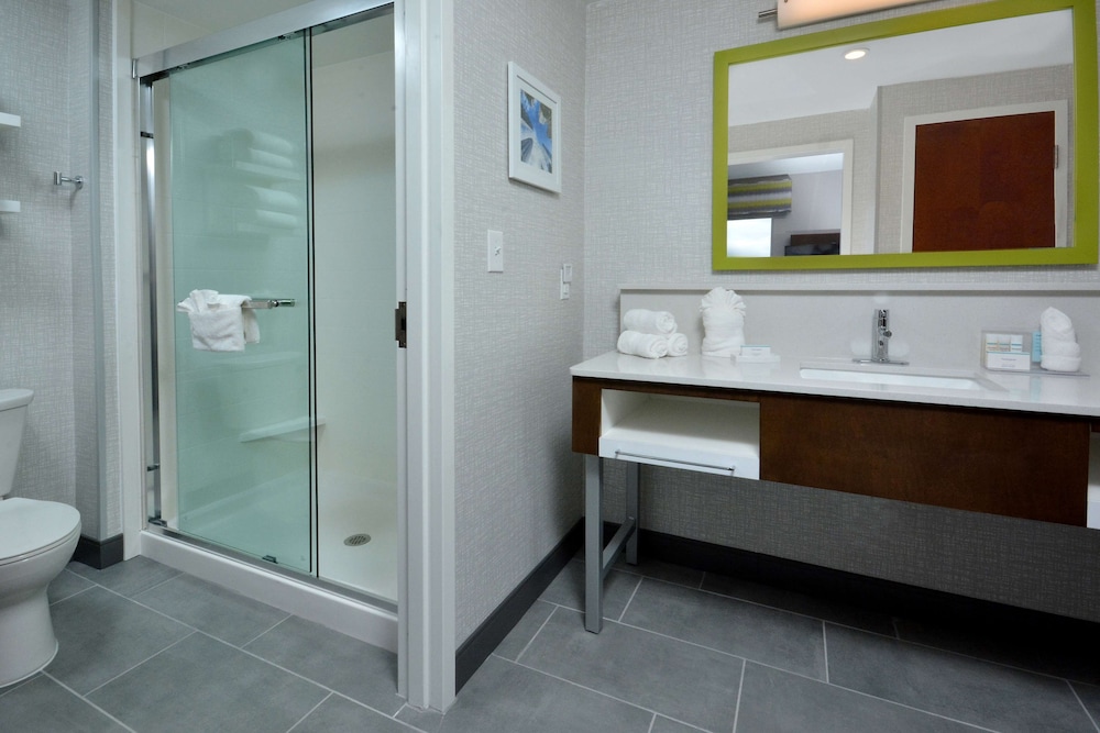 Hampton Inn & Suites by HIlton Charlotte North I 485 - photo 61