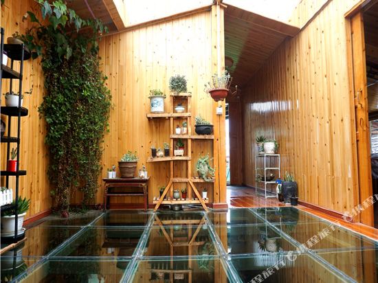 Dong Lang Bie Yuan in Shangri-La, People's Republic of China