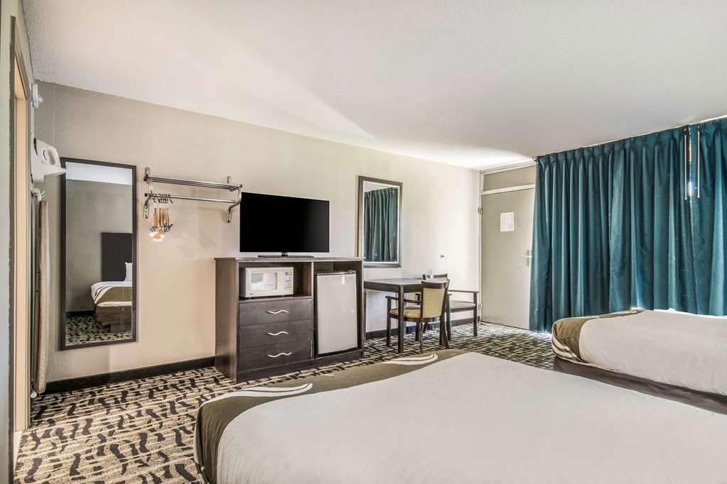 Quality Inn & Suites York East - photo 17