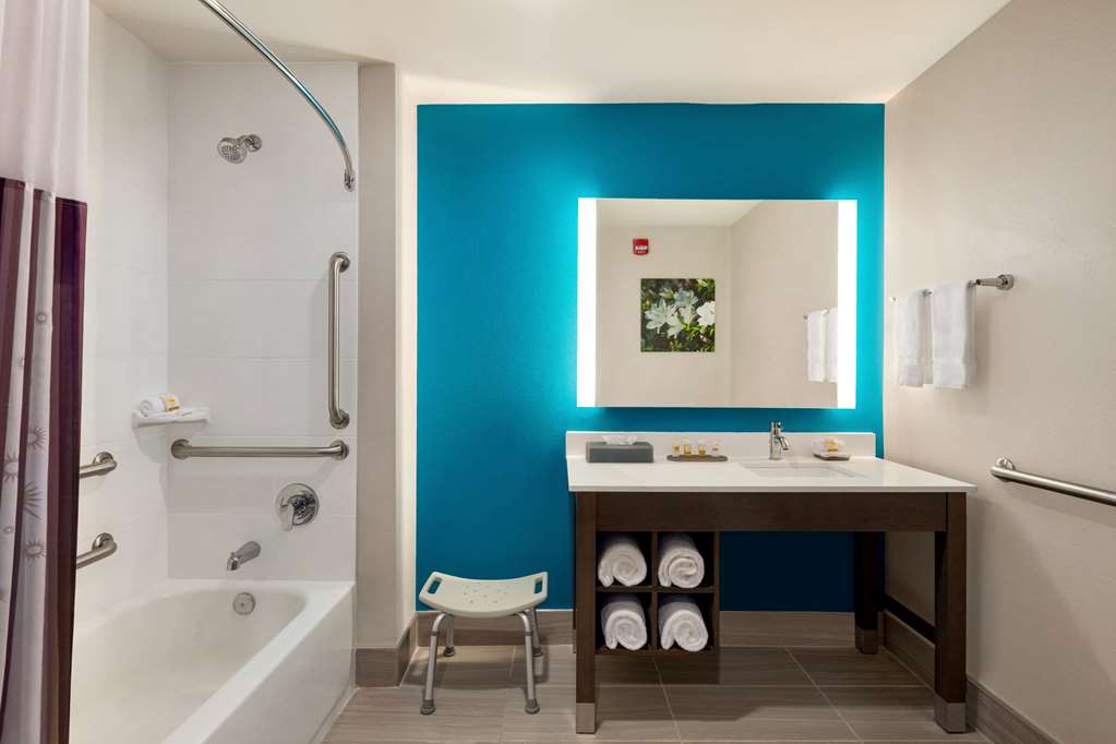 La Quinta by Wyndham Gainesville - photo 24