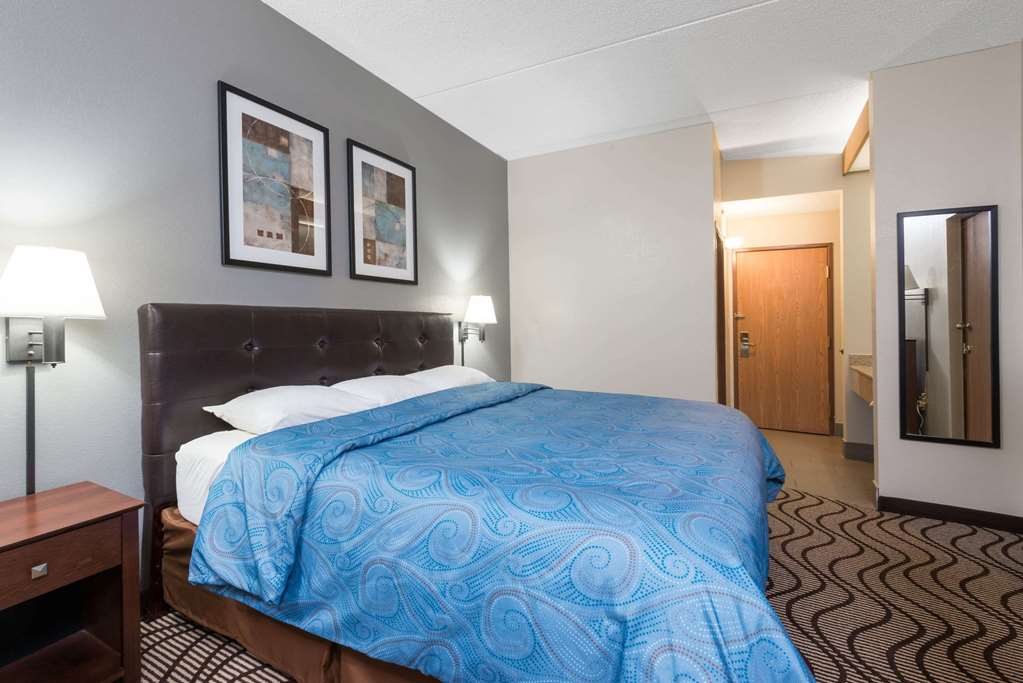 Super 8 by Wyndham Mars Cranberry Pittsburgh Area - photo 6
