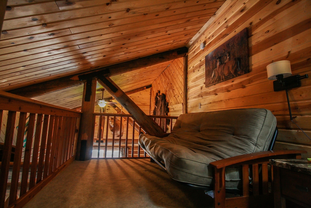 Judith Mountain Lodge - photo 14