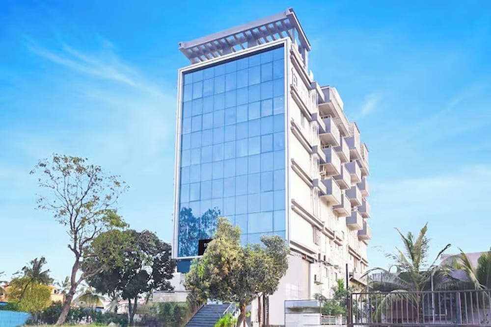 Collection O Pune Sant Nagar Wagholi Road Bus Station in Pune, India