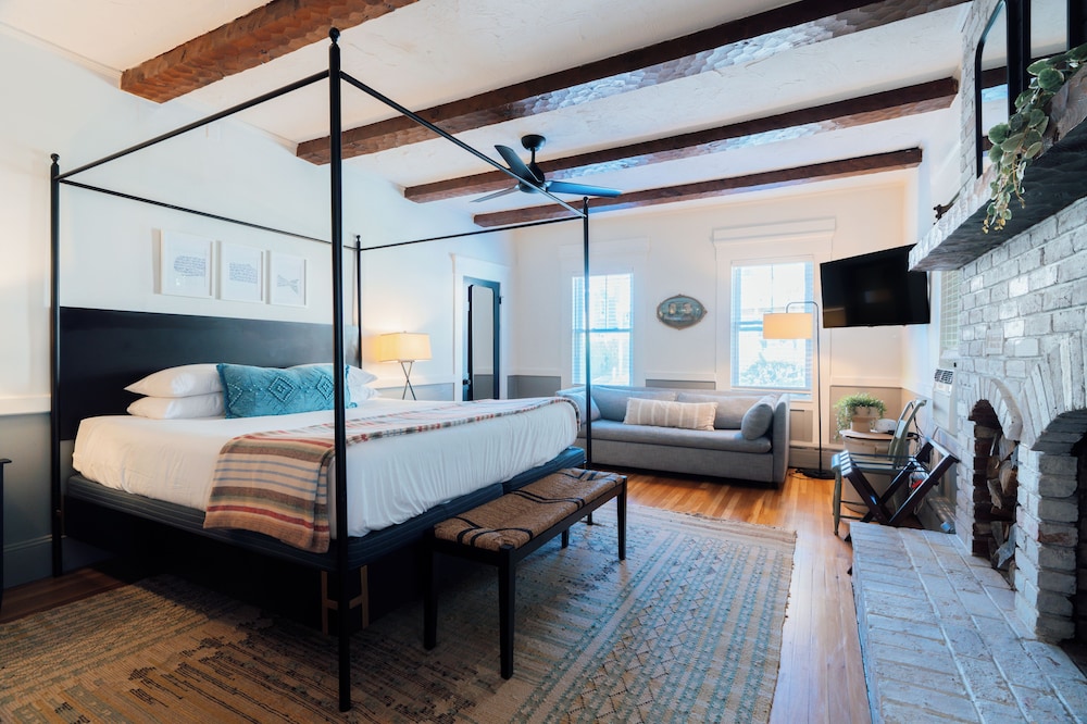 The Mercury Hotel Provincetown - photo 8