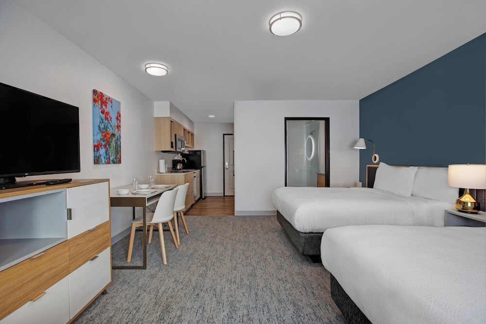 TownePlace Suites by Marriott Phoenix Glendale Sports & Entertainment District - photo 16