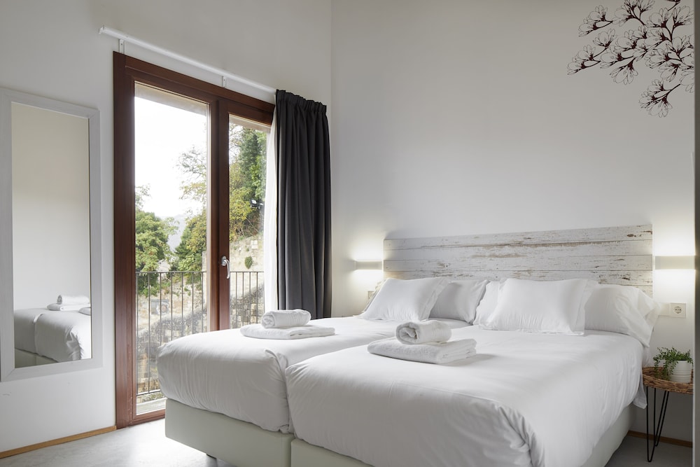 Iraipe Estella Rooms — hotel in Estella-Lizarra