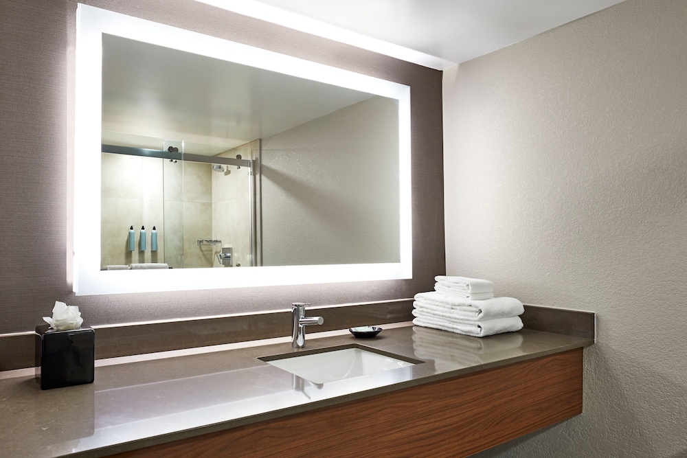 Courtyard by Marriott Vallejo Napa Valley - photo 20