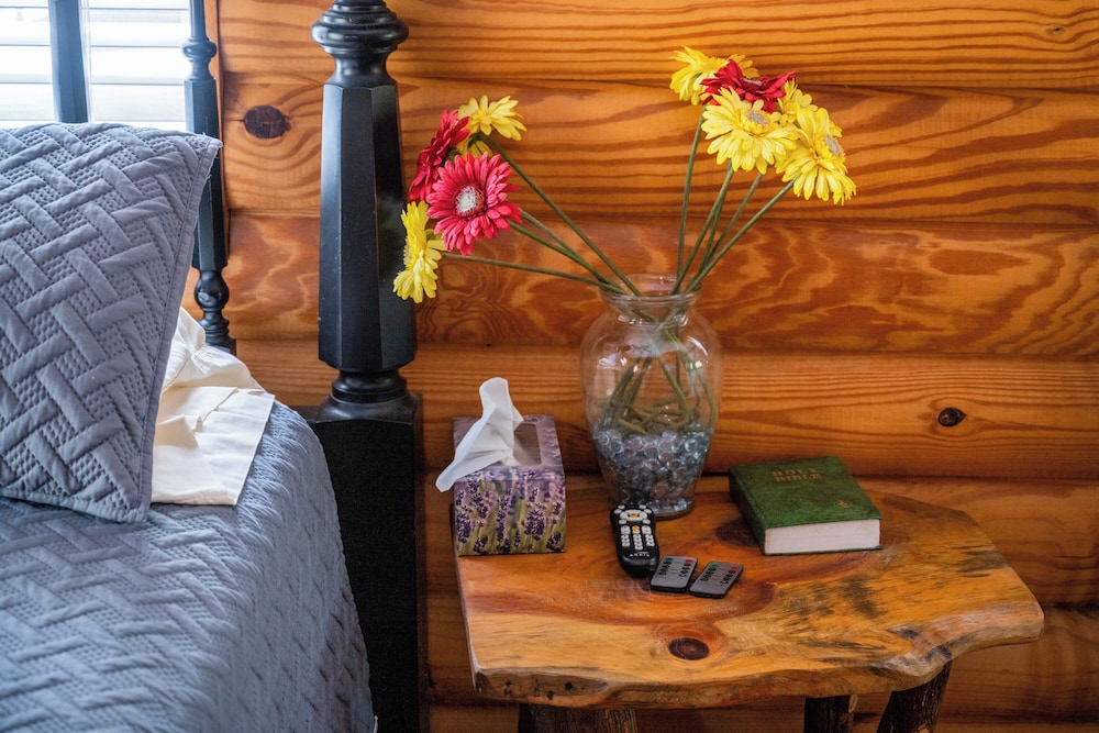 Mountain Aire Cottages & Inn - photo 57