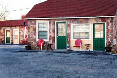 Rockwood Motor Court - photo 16