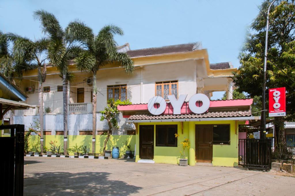 Oyo 1069 Hotel New Rajawali in Pacitan, Indonesia