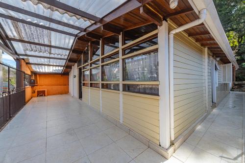 Casa Campos Grande Hotel Capivari Rodoviária in Campos Do Jordao, Brasil