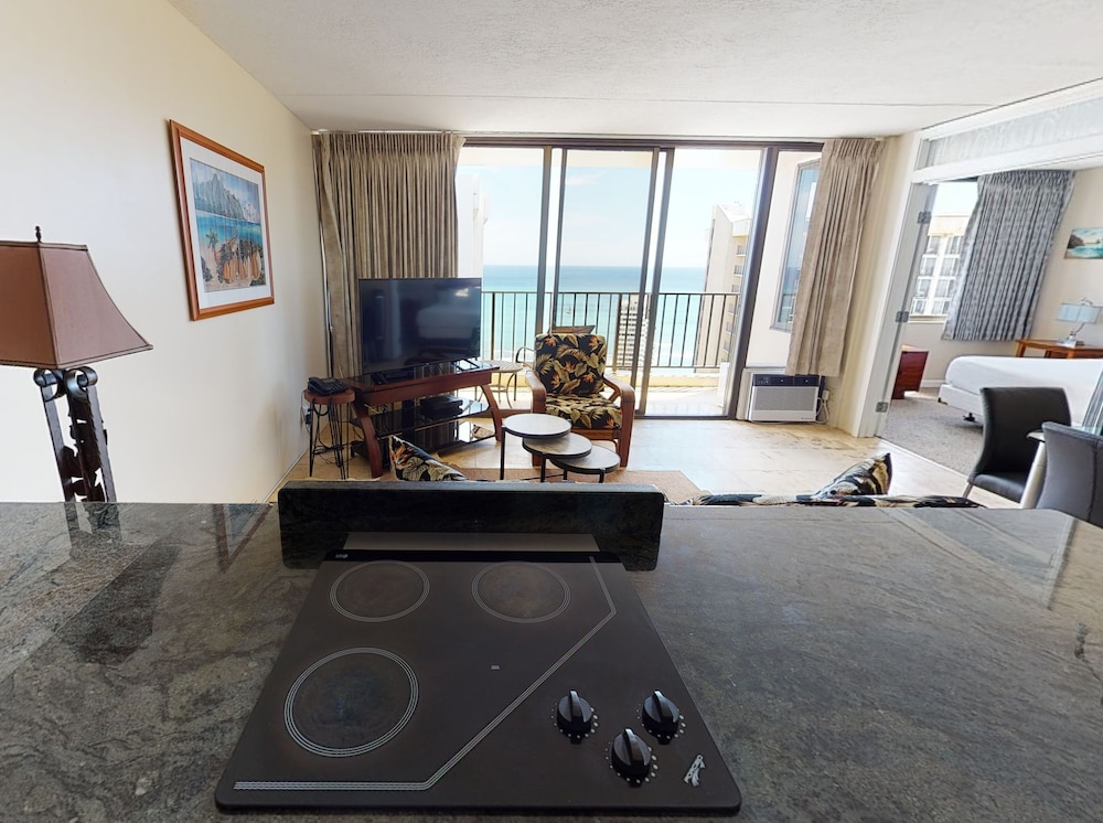 Waikiki Banyan Condo Located One Block From Waikiki Beach by Koko Resort Vacation Rentals - photo 68
