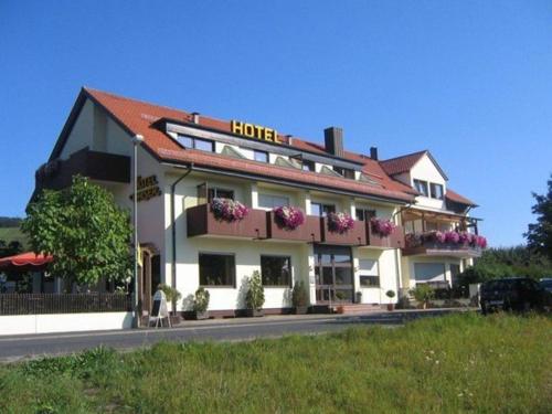 Kaiser s Weinland Hotel — hotel in Hammelburg