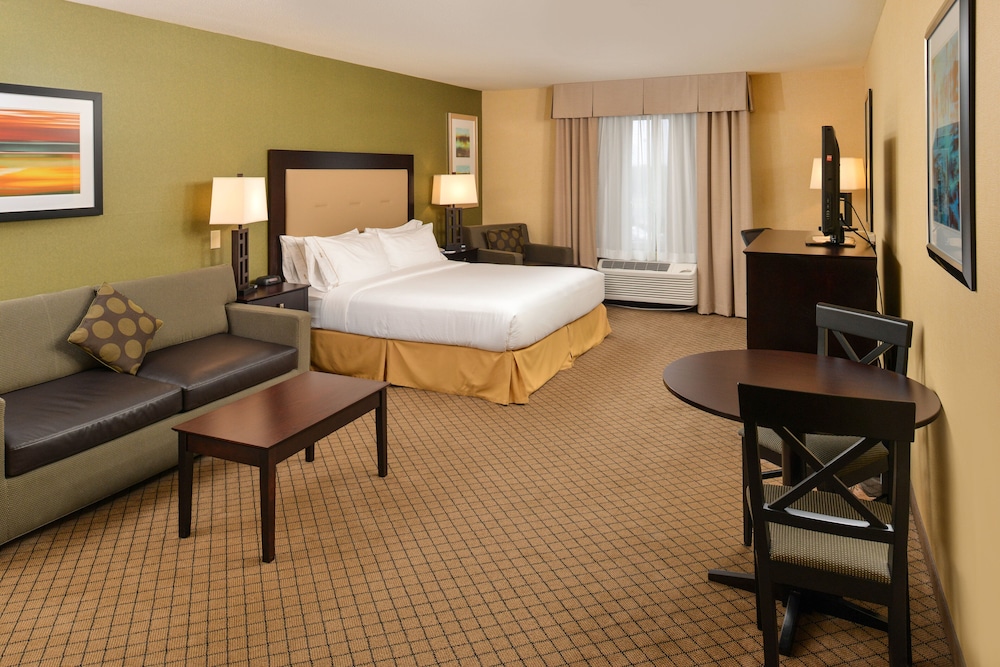 Holiday Inn Express Sacramento Airport Woodland by IHG - photo 43