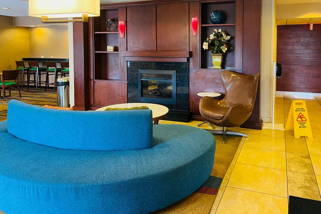 Comfort Inn & Suites Olathe Kansas City - photo 9