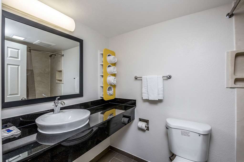 Motel 6 Peoria IL - photo 18